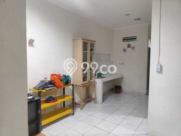Dijual Hunian Rumah Terawat 3 Kamar di Taman Surya, Jakarta Barat Dijual Hunian Rumah Terawat 3 Kamar di Taman Surya, Jakarta Barat