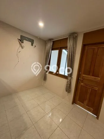 HARGA TERBAIK! Rumah area Duri Kepa, 3 KT, Area Asri, LT 65m2m² Bangunan 100m2m² HARGA TERBAIK! Rumah area Duri Kepa, 3 KT, Area Asri, LT 65m2m² Bangunan 100m2m²