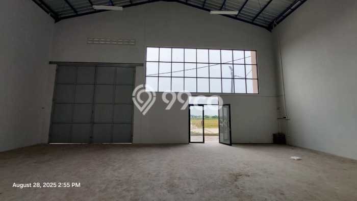For Rent Gudang Premium di Pakuhaji, Luas 510m², Area Ramai For Rent Gudang Premium di Pakuhaji, Luas 510m², Area Ramai