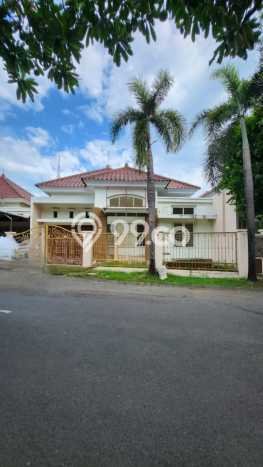 Rumah di Raya A Yani, 2 KM, Akses Mudah Pusat Kota, Luas 264m2m² LB 175m2m² Rumah di Raya A Yani, 2 KM, Akses Mudah Pusat Kota, Luas 264m2m² LB 175m2m²