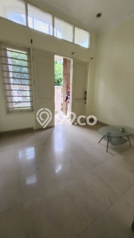 Rumah di Raya A Yani, 2 KM, Akses Mudah Pusat Kota, Luas 264m2m² LB 175m2m² Rumah di Raya A Yani, 2 KM, Akses Mudah Pusat Kota, Luas 264m2m² LB 175m2m²