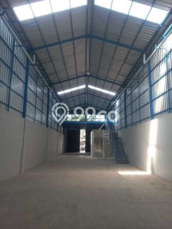 Gudang Kawasan Manukan, Luas 299m2m², Disewakan, Pusat Komersial, Ready Operasional Gudang Kawasan Manukan, Luas 299m2m², Disewakan, Pusat Komersial, Ready Operasional