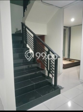 Rumah di Citraland, 4 KT, Design Modern, Luas 171m2m² Bangunan 210m2m² Rumah di Citraland, 4 KT, Design Modern, Luas 171m2m² Bangunan 210m2m²