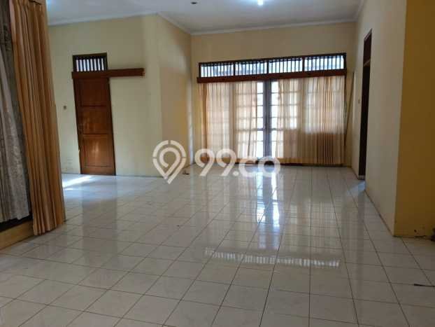 Rumah Elit LB 148m2 Siap Pakai Desain Elegan di Cikutra, Bandung Rumah Elit LB 148m2 Siap Pakai Desain Elegan di Cikutra, Bandung