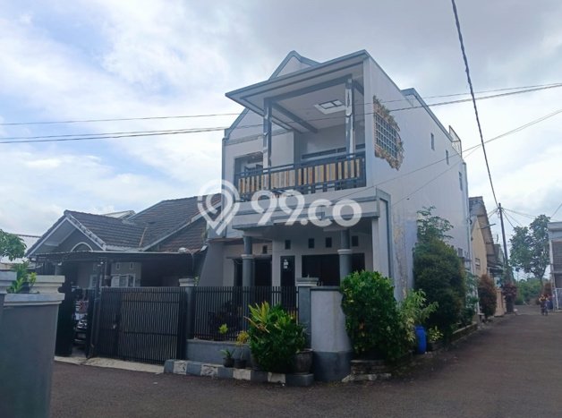 Dijual Hunian Rumah Nyaman 4 Kamar di Sariwangi, Bandung Dijual Hunian Rumah Nyaman 4 Kamar di Sariwangi, Bandung