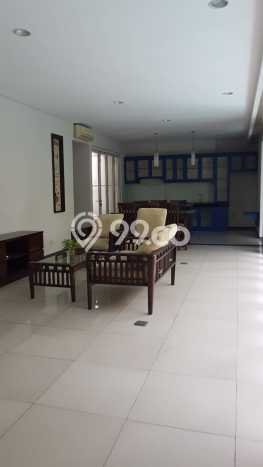 Disewakan Rumah Nyaman LT 260m2 / LB 400m2 di Senopati, Jakarta Selatan Disewakan Rumah Nyaman LT 260m2 / LB 400m2 di Senopati, Jakarta Selatan