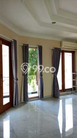 Sewa Rumah Nyaman di Pondok Indah LT 482m2 / LB 345m2 Kondisi Bagus Sewa Rumah Nyaman di Pondok Indah LT 482m2 / LB 345m2 Kondisi Bagus