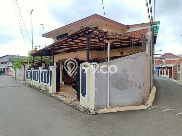 Rumah Elit Modern Siap Huni di Cawang Jakarta Timur Rumah Elit Modern Siap Huni di Cawang Jakarta Timur