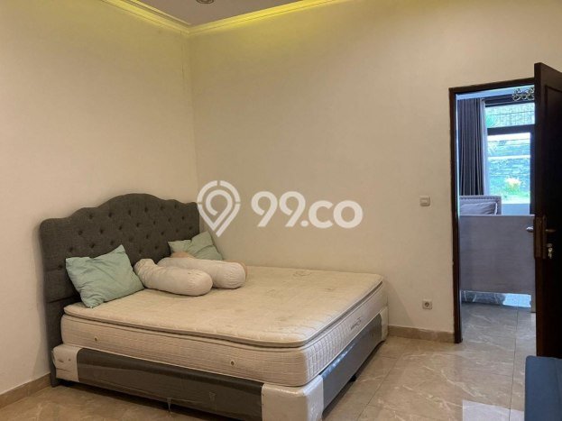 Rumah Elit LB 600m2 Siap Pakai Desain Elegan di Cipaku, Bandung Rumah Elit LB 600m2 Siap Pakai Desain Elegan di Cipaku, Bandung
