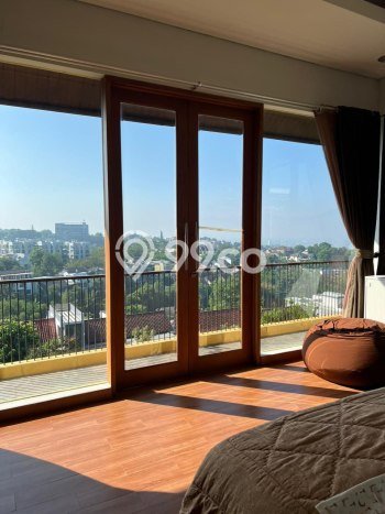 Ready to Use! Premium House LT 501m2 Desain Modern di Dago Pakar Ready to Use! Premium House LT 501m2 Desain Modern di Dago Pakar