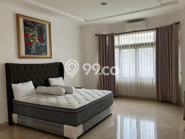 Rumah Elit LB 600m2 Siap Pakai Desain Elegan di Cipaku, Bandung Rumah Elit LB 600m2 Siap Pakai Desain Elegan di Cipaku, Bandung