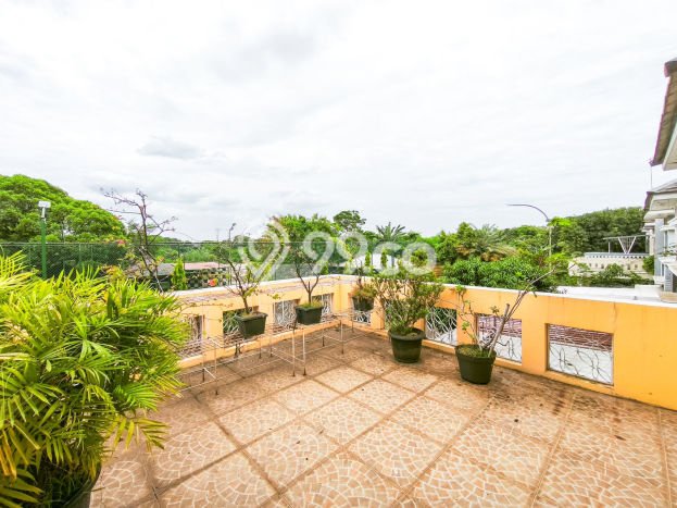 Rumah Luxury Modern Tanpa Renovasi di Cibubur Jakarta Timur Rumah Luxury Modern Tanpa Renovasi di Cibubur Jakarta Timur