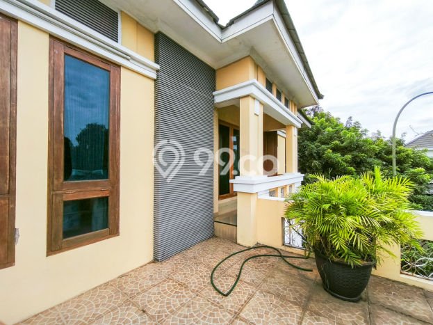 Rumah Luxury Modern Tanpa Renovasi di Cibubur Jakarta Timur Rumah Luxury Modern Tanpa Renovasi di Cibubur Jakarta Timur