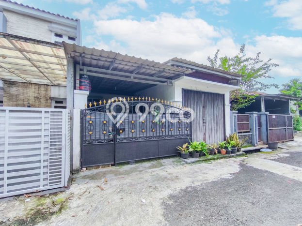 Dijual Rumah 2 Kamar Lokasi Ideal Bagus dan Strategis di Cibinong Dijual Rumah 2 Kamar Lokasi Ideal Bagus dan Strategis di Cibinong