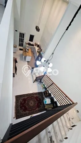 Rumah Strategis Modern Lb 150m2 di Ciputat, Tangerang Selatan Rumah Strategis Modern Lb 150m2 di Ciputat, Tangerang Selatan