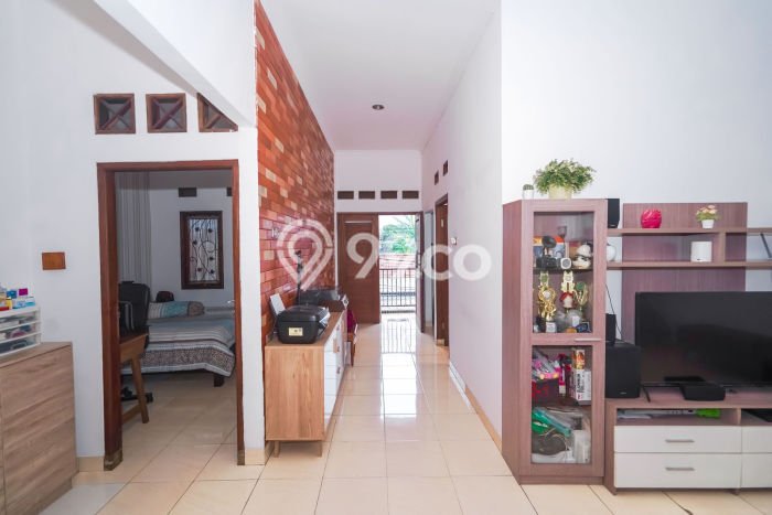 Siap Huni Hunian Elit 5 Kamar di Cimanggis Dekat ke Mana Saja Siap Huni Hunian Elit 5 Kamar di Cimanggis Dekat ke Mana Saja