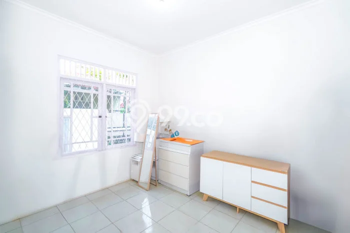 Rumah Strategis Minimalis Lb 81m2 di Setu, Tangerang Selatan Rumah Strategis Minimalis Lb 81m2 di Setu, Tangerang Selatan