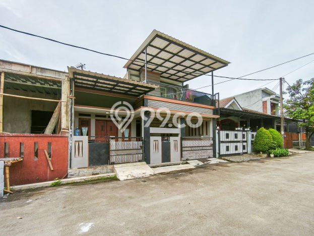 Dijual Rumah 4 Kamar Lokasi Ideal Bagus dan Strategis di Cibinong Dijual Rumah 4 Kamar Lokasi Ideal Bagus dan Strategis di Cibinong