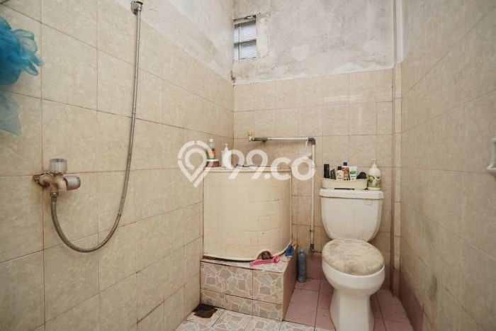 Dijual Cepat Rumah Bagus Siap Huni LB 198m2 di Bekasi Timur, Bekasi Dijual Cepat Rumah Bagus Siap Huni LB 198m2 di Bekasi Timur, Bekasi
