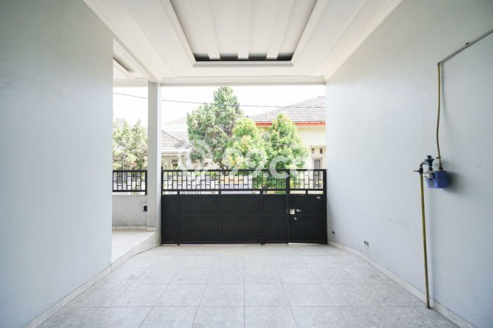 Rumah Minimalis 4 Kamar LT 165m2 di Jati Asih Rumah Minimalis 4 Kamar LT 165m2 di Jati Asih