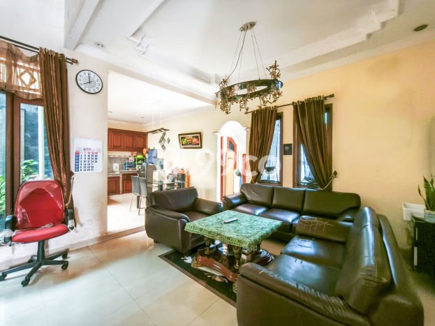 Rumah Luxury Modern Tanpa Renovasi di Cibubur Jakarta Timur Rumah Luxury Modern Tanpa Renovasi di Cibubur Jakarta Timur