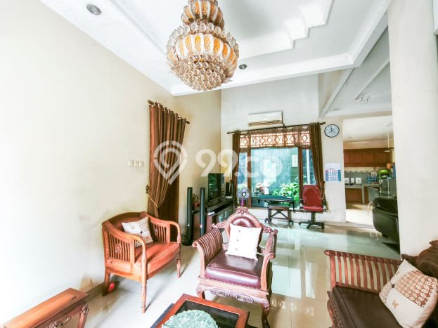 Rumah Luxury Modern Tanpa Renovasi di Cibubur Jakarta Timur Rumah Luxury Modern Tanpa Renovasi di Cibubur Jakarta Timur