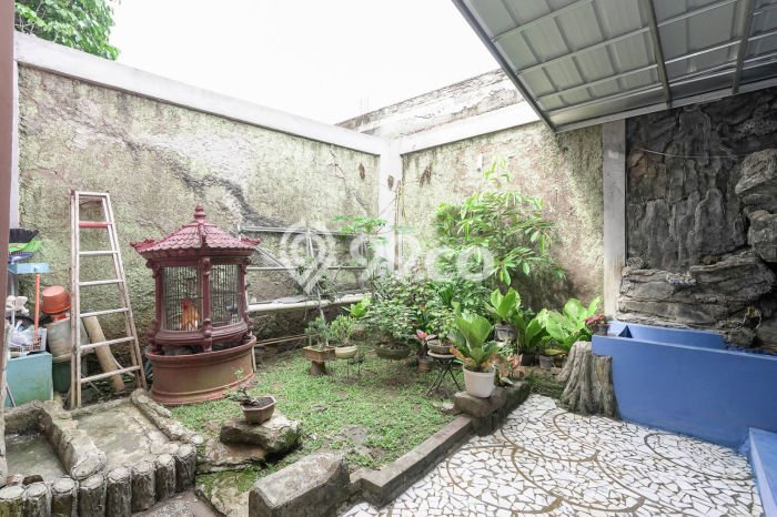 Rumah Modern 7 KT di Kota Wisata Bogor Rumah Modern 7 KT di Kota Wisata Bogor