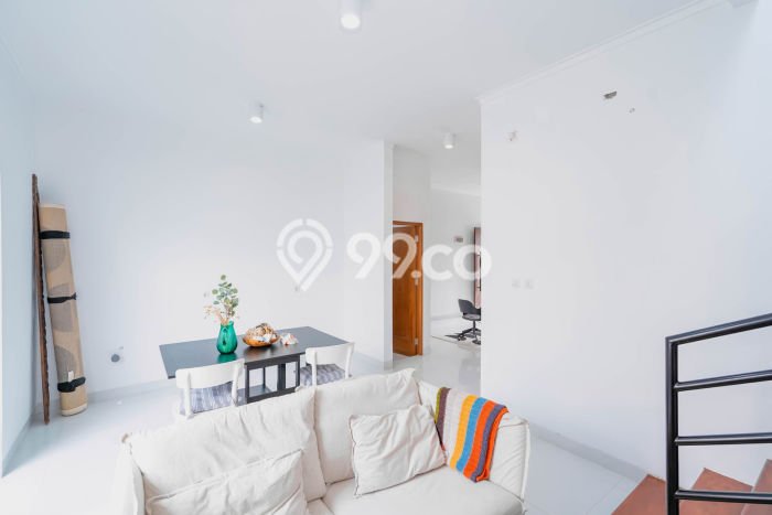 Rumah LT 144m² di Pusat Kota Graha Raya, Tangerang Selatan - Lokasi Premium Rumah LT 144m² di Pusat Kota Graha Raya, Tangerang Selatan - Lokasi Premium