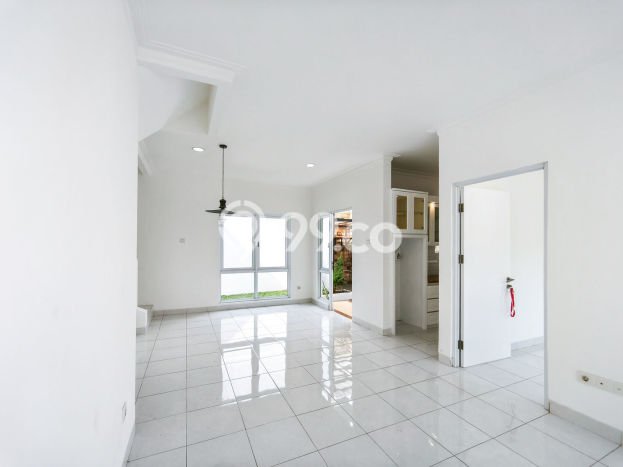 Rumah Modern 3 KT di Cibubur Jakarta Timur Rumah Modern 3 KT di Cibubur Jakarta Timur
