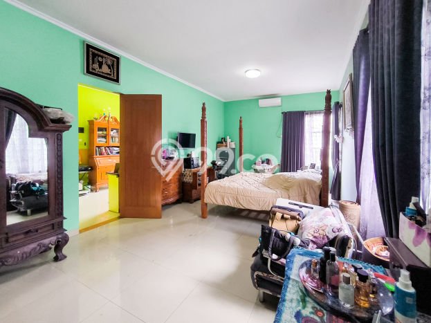Siap Huni Hunian Elit 4 Kamar di Cipayung Dekat ke Mana Saja Siap Huni Hunian Elit 4 Kamar di Cipayung Dekat ke Mana Saja