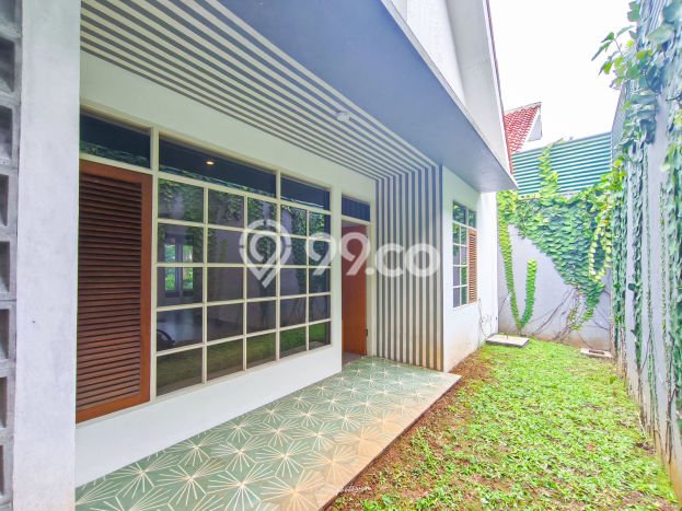 Rumah Modern 4 KT LT 144m2 di Sentul City Rumah Modern 4 KT LT 144m2 di Sentul City