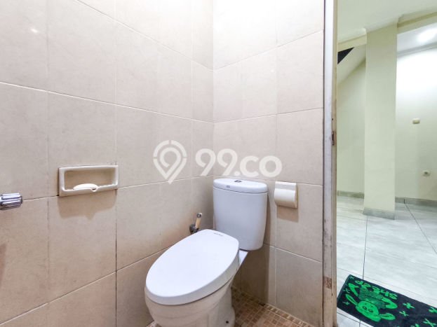 Rumah Strategis Modern Lb 200m2 di Serpong, Tangerang Selatan Rumah Strategis Modern Lb 200m2 di Serpong, Tangerang Selatan