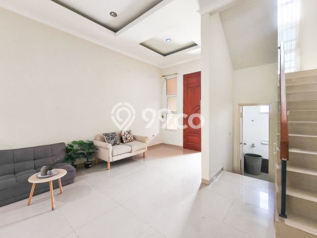 Rumah Strategis Modern Lb 220m2 di Bekasi Timur, Bekasi Rumah Strategis Modern Lb 220m2 di Bekasi Timur, Bekasi