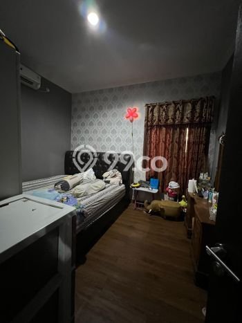 Hunian Eksklusif Siap Huni LT 385m2 di Beji, Depok Hunian Eksklusif Siap Huni LT 385m2 di Beji, Depok