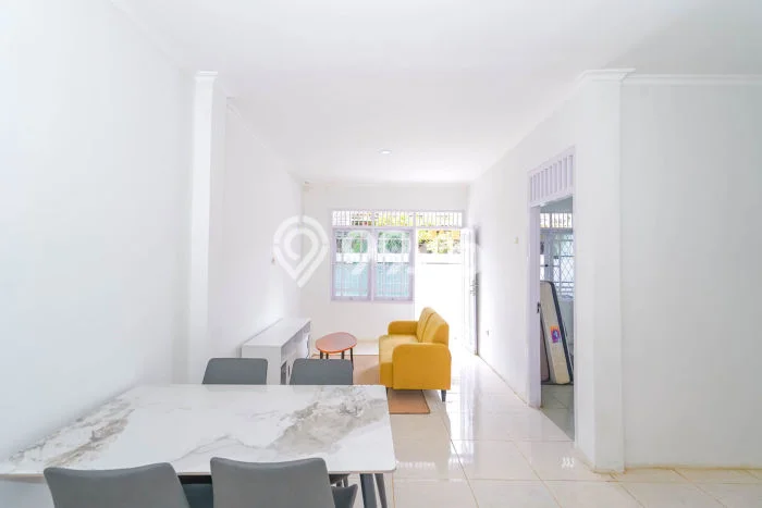 Rumah Strategis Minimalis Lb 81m2 di Setu, Tangerang Selatan Rumah Strategis Minimalis Lb 81m2 di Setu, Tangerang Selatan
