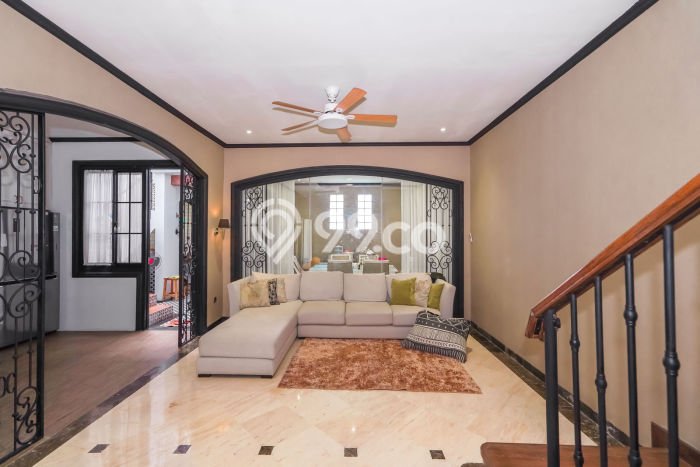 Dijual Rumah Premium dengan Fasilitas Sekitar Komplit di Jagakarsa, Jakarta Selatan Dijual Rumah Premium dengan Fasilitas Sekitar Komplit di Jagakarsa, Jakarta Selatan