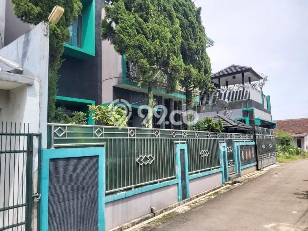 Jual Rumah Mewah Elegan Dengan View Cantik di Bubulak, Bogor Jual Rumah Mewah Elegan Dengan View Cantik di Bubulak, Bogor