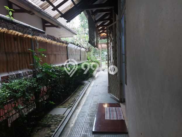 Rumah Elit LB 211m2 Siap Pakai Desain Elegan di Katulampa, Bogor Rumah Elit LB 211m2 Siap Pakai Desain Elegan di Katulampa, Bogor