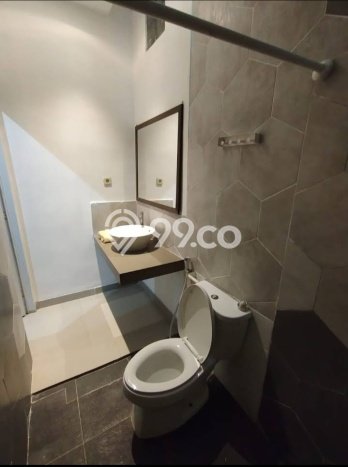 Rumah Kost untuk Dijual di Sunset Road Punya 8 Kamar Rumah Kost untuk Dijual di Sunset Road Punya 8 Kamar