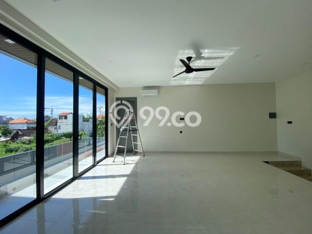 Vila Strategis Kawasan , Area 200m2m², Akses Badung, Badung Vila Strategis Kawasan , Area 200m2m², Akses Badung, Badung