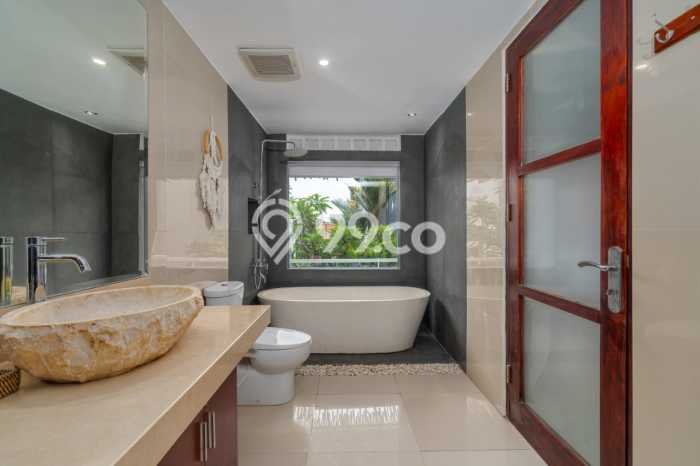 Vila Kawasan , Area 217m2m², Dekat Mudah Pusat Kota Vila Kawasan , Area 217m2m², Dekat Mudah Pusat Kota