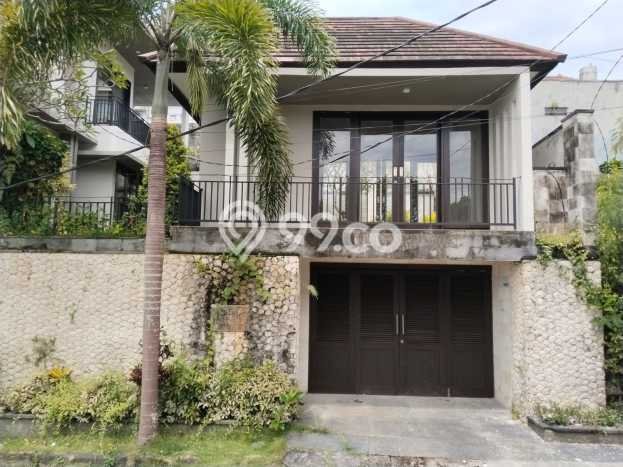 For Sale Vila di , Dimensi 237m2m², Posisi Strategis For Sale Vila di , Dimensi 237m2m², Posisi Strategis