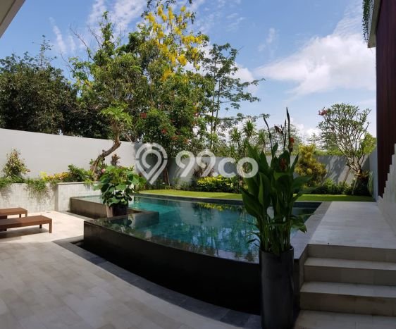 Kesempatan Bisnis! Vila Kawasan , Luas 400m2m², Area Strategis dengan nilai tinggi Kesempatan Bisnis! Vila Kawasan , Luas 400m2m², Area Strategis dengan nilai tinggi