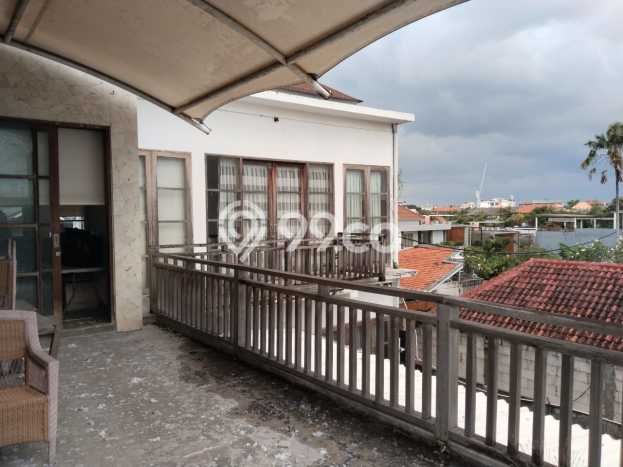 Rumah Luxury Modern Siap Huni di canggu Badung Rumah Luxury Modern Siap Huni di canggu Badung