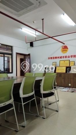 Rumah Strategis Minimalis Lb 80m2 di Cipondoh, Tangerang Rumah Strategis Minimalis Lb 80m2 di Cipondoh, Tangerang