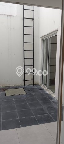 Disewakan Segera Rumah Kondisi Baik di Area Cipondoh, Tangerang Disewakan Segera Rumah Kondisi Baik di Area Cipondoh, Tangerang