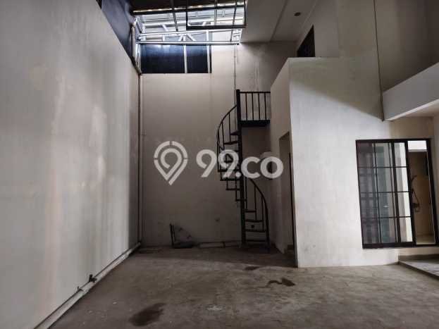 Rumah Cantik Siap Pakai Di Cipondoh Luas 300m2 Aman Rumah Cantik Siap Pakai Di Cipondoh Luas 300m2 Aman