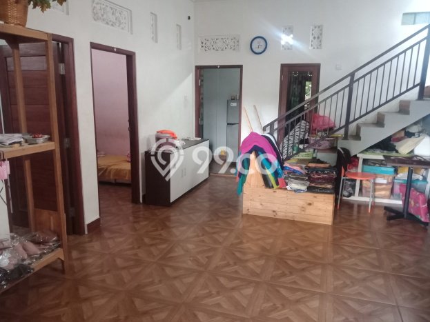 Jual Rumah 2 lantai dengan 5 Kamar tidur Jl Betaka Dalung Jual Rumah 2 lantai dengan 5 Kamar tidur Jl Betaka Dalung