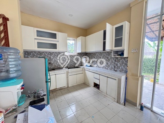 Rumah Disewakan Badung LT 300m2 LB 200m2 Kawasan Kerobokan Rumah Disewakan Badung LT 300m2 LB 200m2 Kawasan Kerobokan