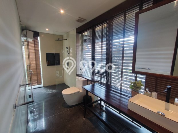 LOKASI TERBAIK! Vila di , Area 343m2m², Kawasan Tenang dan nyaman LOKASI TERBAIK! Vila di , Area 343m2m², Kawasan Tenang dan nyaman